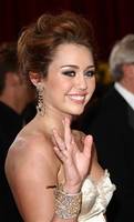 Miley Cyrus wore a romantic hairstyle to the Oscars. 