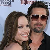 Brad Pitt is in dire need of men's shaving products!
