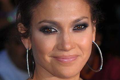 Celebrity Wedding Pictures on Jennifer Lopez  Best Celebrity Makeup Looks For Brown Eyes