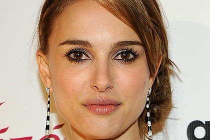  Natural Makeup Brands on Natalie Portman  Best Celebrity Makeup Looks For Brown Eyes