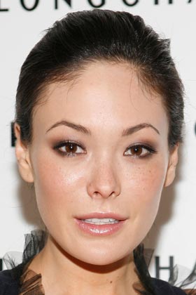 Lindsay Price: Bronzed Smoky Eyes 