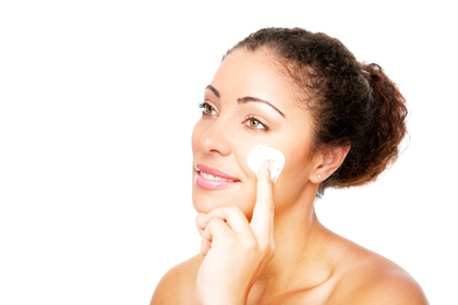Mistake No. 2: Applying makeup on dry, flaky skin 