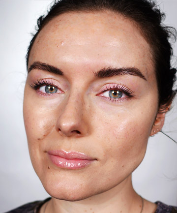 Create a Natural Freckle Look With Eye Makeup 