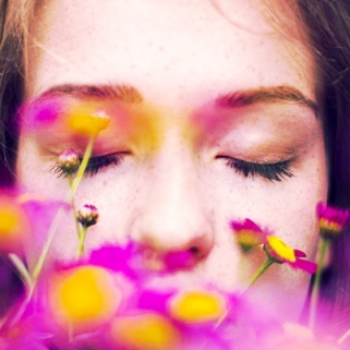 7 Ways to Save Your Skin During Allergy Season