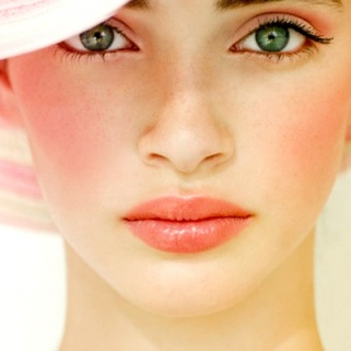 8 Best Lip and Cheek Stains -- and the 3 Worst