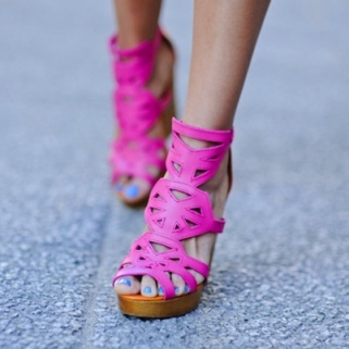 24 Best Pedicure-Worthy Polishes Right Now
