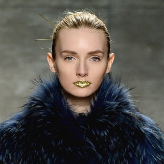 These Are the 7 Gold Lipsticks You Need in Your Life
