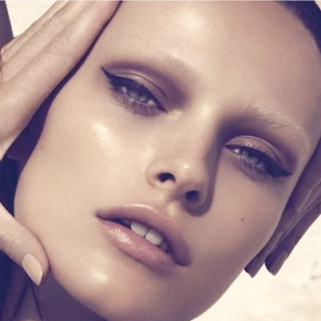 Katy Perry Bleached Her Eyebrows and She Liked It