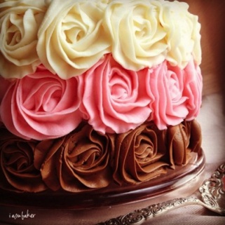 The Marie Antoinette Diet Lets You Eat Cake. Get It?