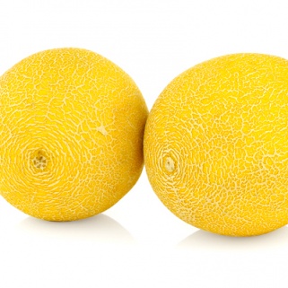 Allure Tells Us: A Step-by-Step Guide on How to Spot Fake Boobs
