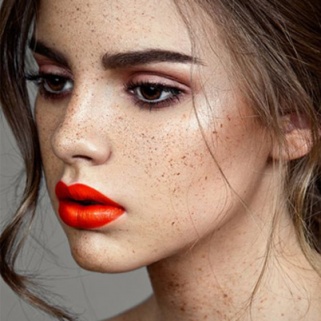 10 Prettiest Orange Lipsticks That Will Sizzle All Summer