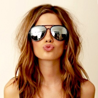 From Sloppy to Chic in 2 Minutes or Less
