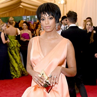 Solange Debuts Her Sweet New Crop At The Met Ball