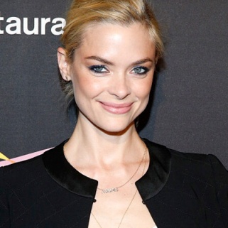 Jaime King Thinks We Should be Nicer to Kim Kardashian