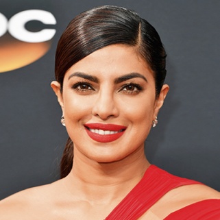 11 Emmys Hair and Makeup Looks We're Obsessed With