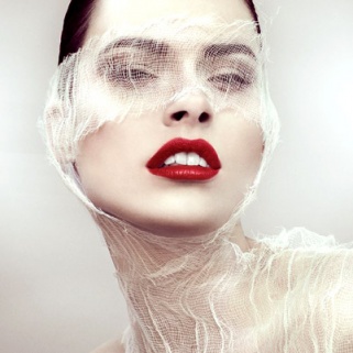 Fake a Face Lift With Makeup