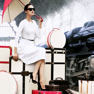 9 Luxe Travel Products to Look Gorgeous on the Go
