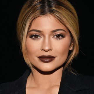 25 Kylie Jenner Beauty Looks That Will Wow Everyone -- Even Her Haters