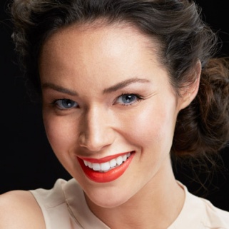 Master the Orange Lip Look
