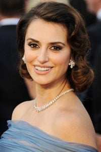 Academy Awards How-To: Wella Professionals Transforms Penelope Cruz Into The Ultimate Hollywood Starlet