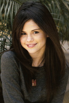 Thursday Throwback: Selena Gomez, 2006