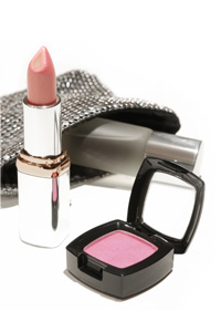 Your Wedding Beauty Emergency Kit