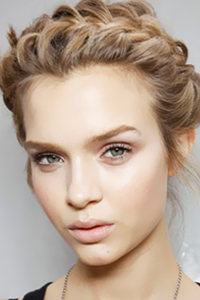 Spring's Best Bridal Hair Trends