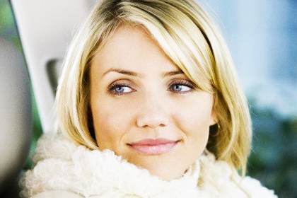 7 Best Looks from Our Favorite Holiday Movies