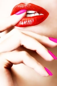 4 Hot New Nail Colors for Spring