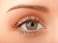 Eyelash Extensions: Why I Hate Them (And My Friend Doesn't)
