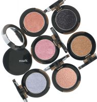 mark I-Glimmer Illuminating Eye Color