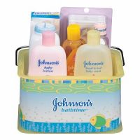 Johnson's Baby Essentials Bathtime Set