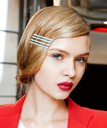 18 Cute Bobby Pin Hairstyles That Are Easy to Do