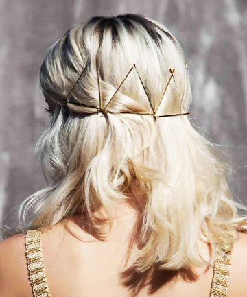 20 Pretty Bobby Pin Hairstyles  Bobi