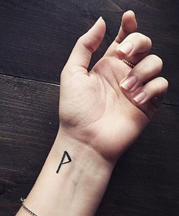 Name P Letter Tattoo Alphabet Body Temporary Tattoo Waterproof For Gir –  Temporarytattoowala