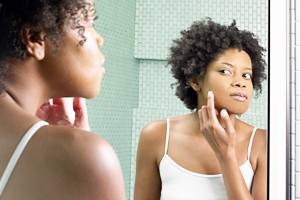 13 Everyday Habits that Are Giving You Acne