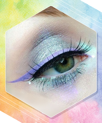 Lavender Eyeliner With Iridescent Pigments