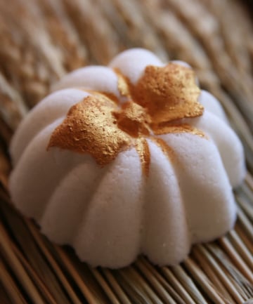 DollyMoo Honey Pumpkin Bath Bomb, $7 