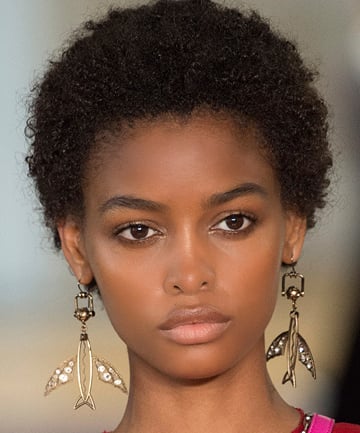 8 Best Highlight Colours For Black Hair