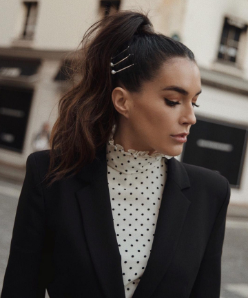 simple Experienced person Recall Pearl Embellishments, Bobby Pins Are the Chic New Hair Accessory You  Already Own - (Page 9)