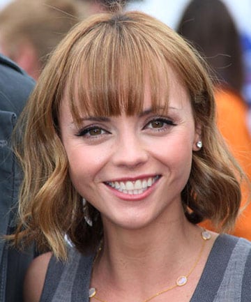 Haircuts For Heart Shaped Faces Short Hair With Bangs The