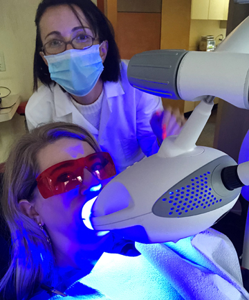 The Zoom Teeth Whitening Process + Ideal Candidate