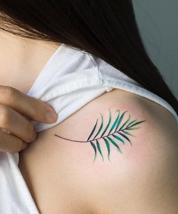 CJ🌸 on Instagram: “Palm leaves by free hand 🌸 something different! ☺️ . .  . . . . . . . . . #palmt… | Palm tattoos, Wrap around tattoo, Shoulder  tattoos for women