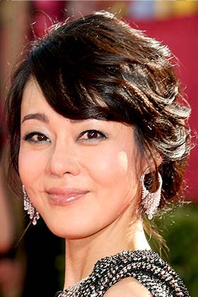 Yunjin Kim: Perfectly Lined Eyes