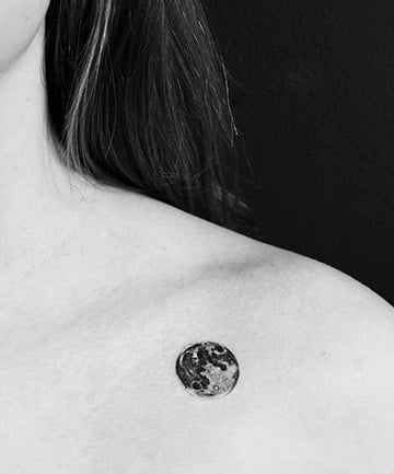 Simple Full Black Shoulder Blackwork tattoo - Best Tattoo Ideas Gallery