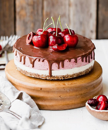 No-Bake Chocolate Cherry Cheesecake