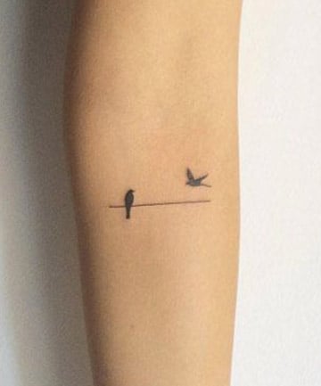 Top 80+ flying birds tattoo designs - thtantai2