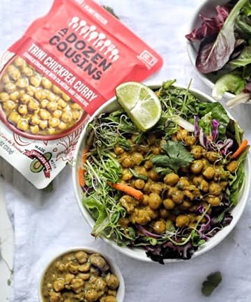 Garden Salad with Curried Chickpeas