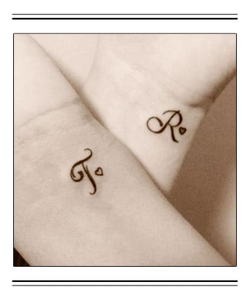 Woman gets 'L' and 'R' tattooed on her hands, you'll be surprised to know  the reason