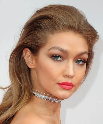 Look of the Day: Gigi Hadid's Tumbling Waves at the AMAs